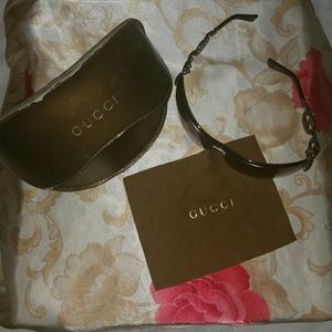 Womans Gucci sunglasses